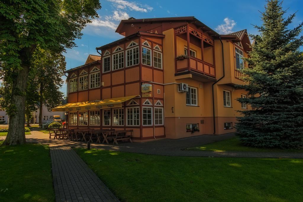 Vila Flora Juodkrante Luaran gambar
